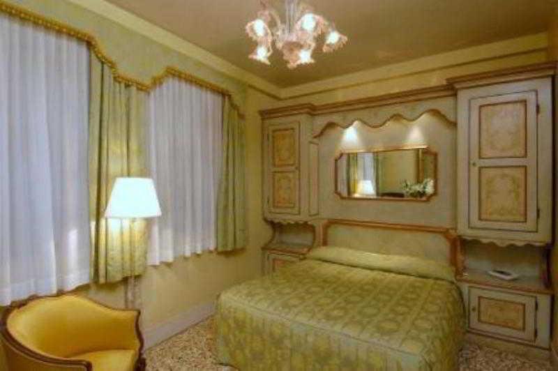 فندق San Zulian البندقية المظهر الخارجي الصورة